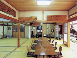 ���H����